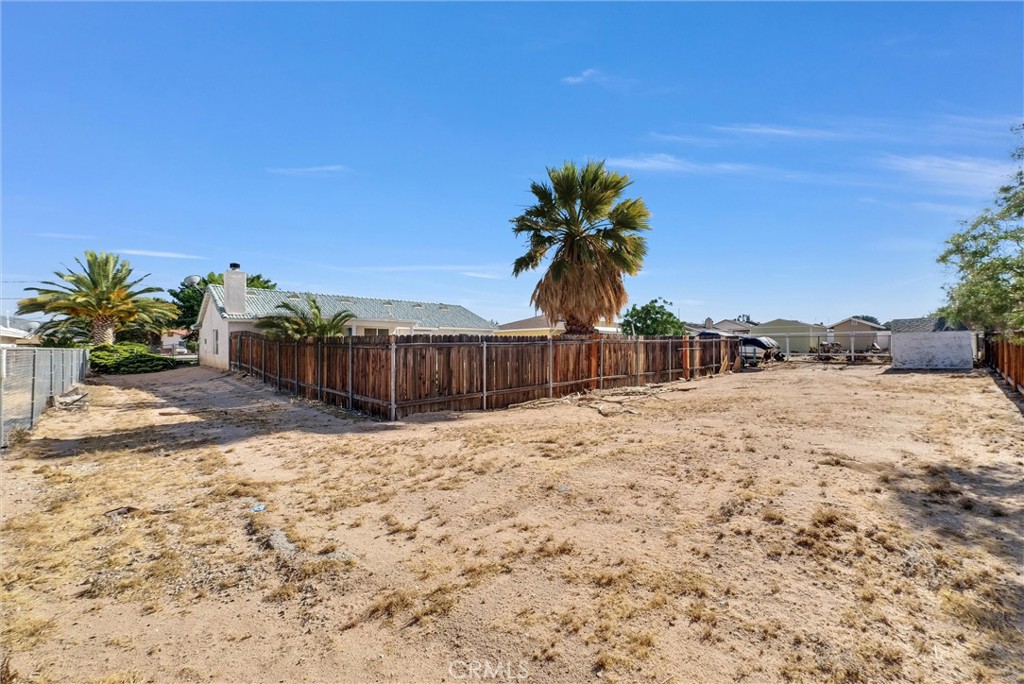 18822 Westlawn Street Property Photo 40