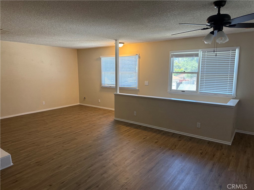 325 N Vermont Property Photo 11