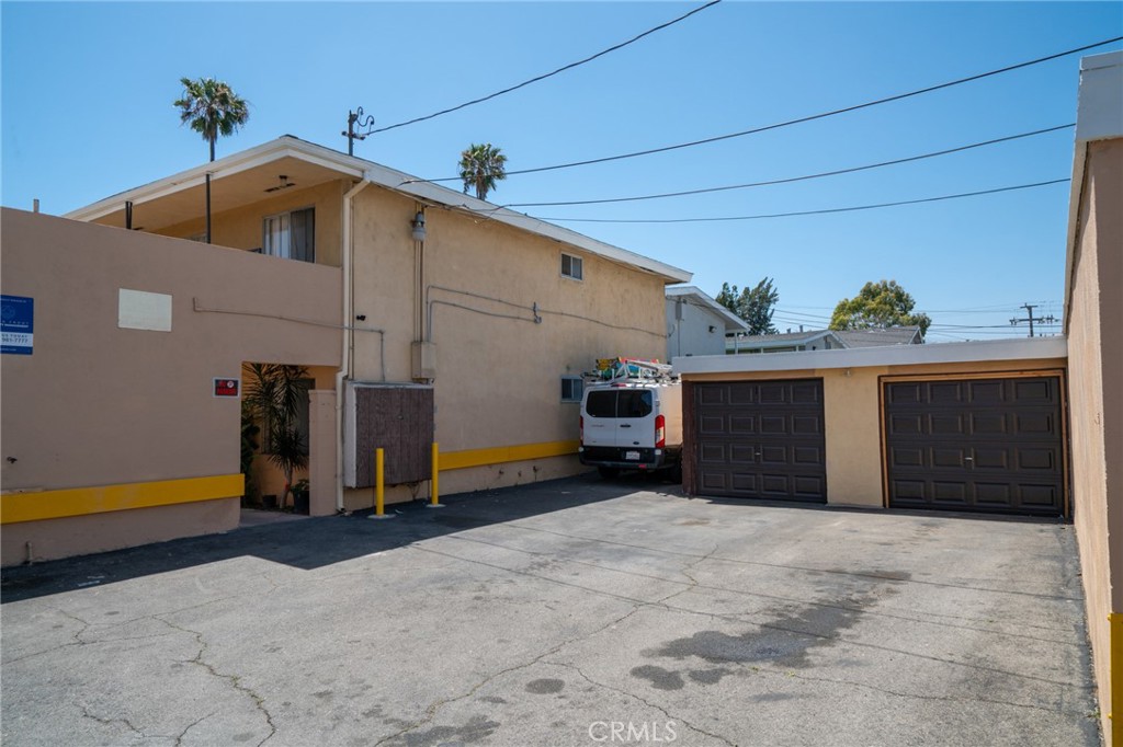 9551 9561 Maureen Drive Property Photo 15
