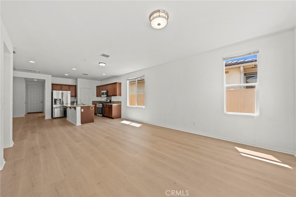 1486 Signal Peak Property Photo 6