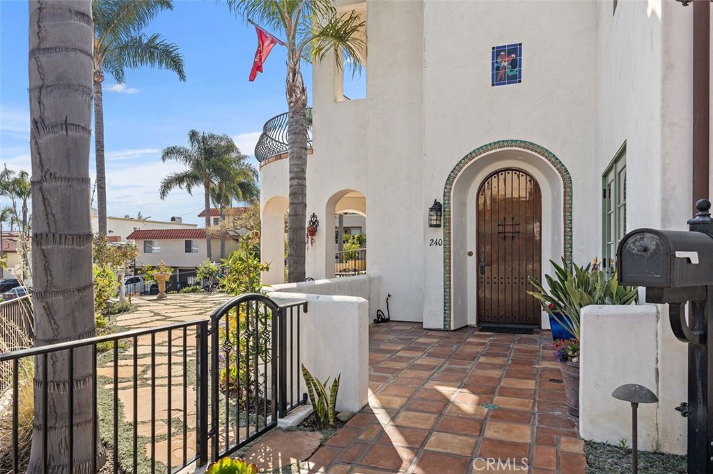 240 Avenida Rosa B Property Photo 1