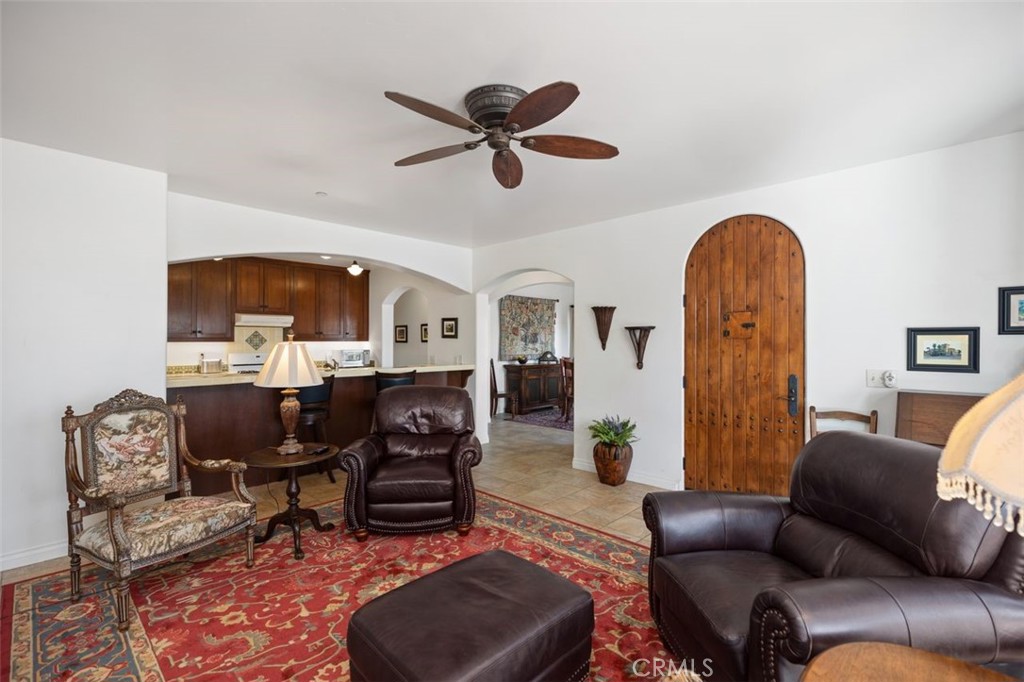 240 Avenida Rosa B Property Photo 9