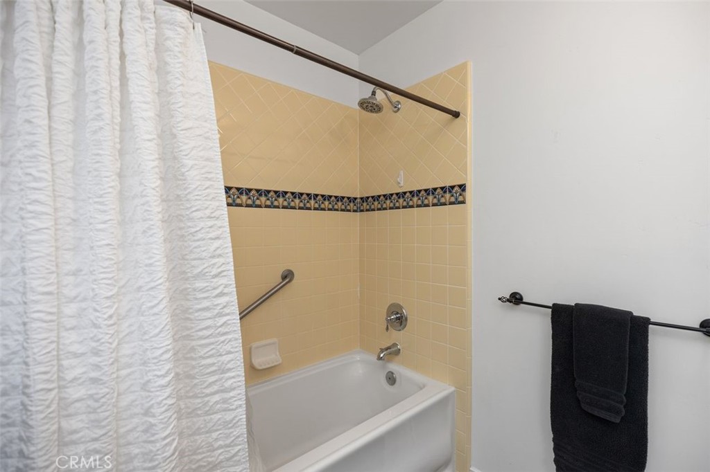 240 Avenida Rosa B Property Photo 25