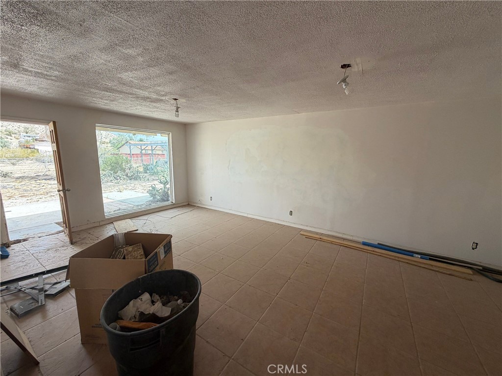 6587 Rose Ellen Avenue Property Photo 3