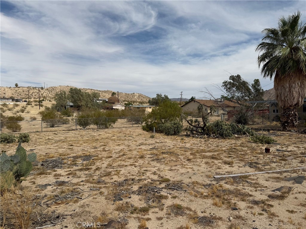 6587 Rose Ellen Avenue Property Photo 11
