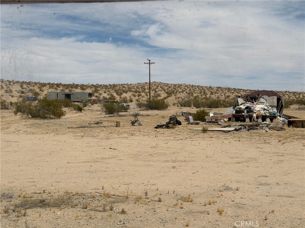 6316 Isleta Road Property Photo 8
