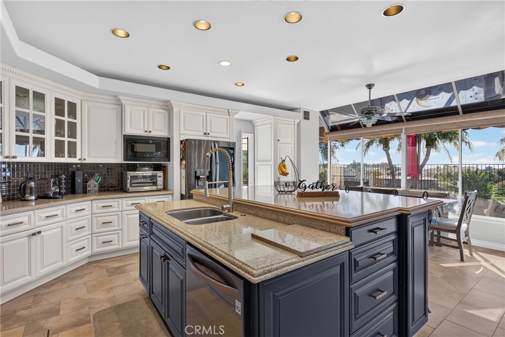 4025 E Regency Property Photo 19