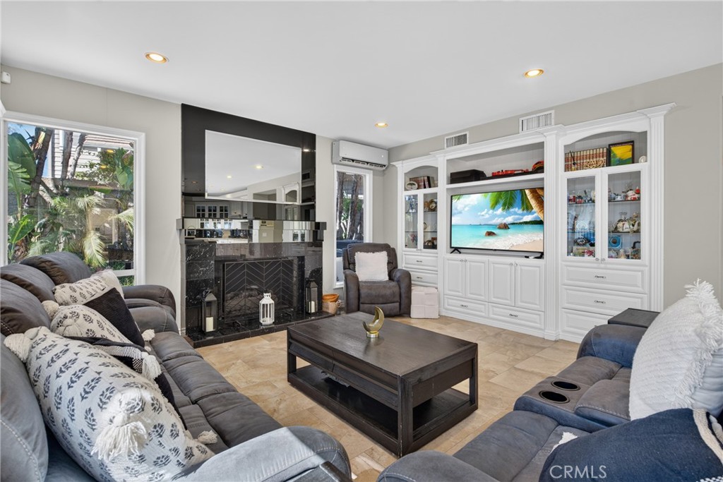 4025 E Regency Property Photo 28