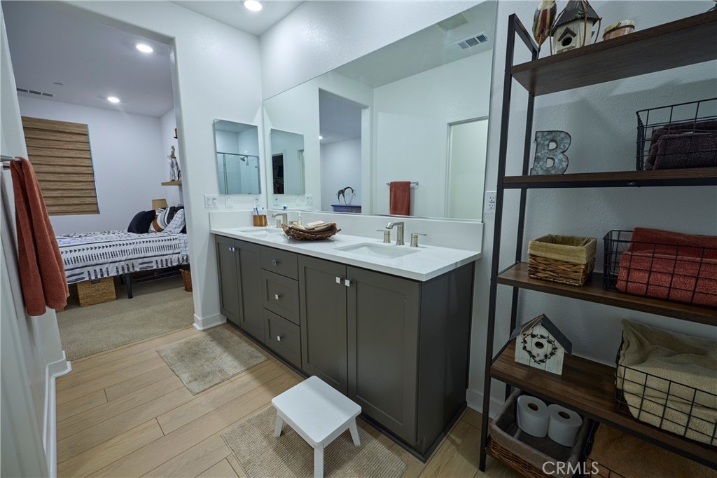 1000 Lasso 303 Property Photo 13