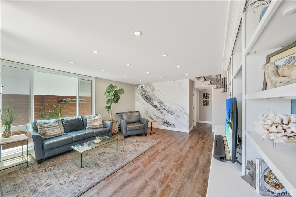 16266 Tisbury Property Photo 4