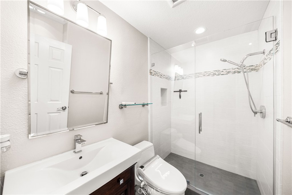 10935 Osterman Avenue Property Photo 17