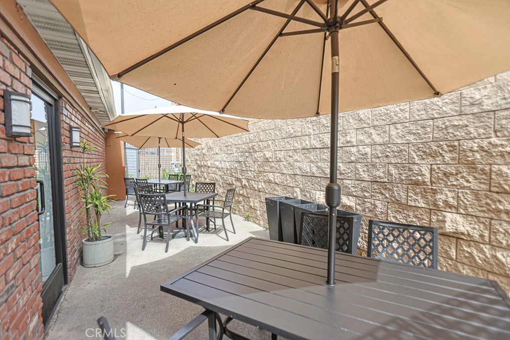 14071 Goldenwest Property Photo 9
