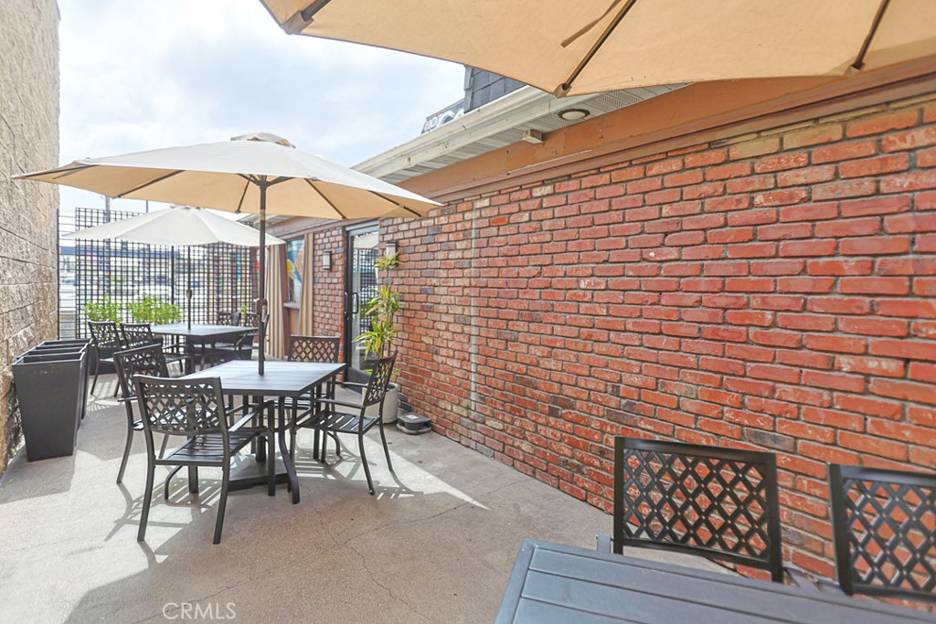14071 Goldenwest Property Photo 10