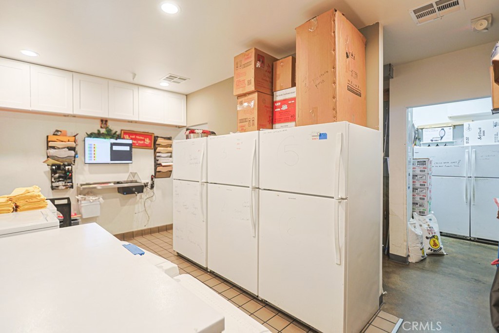 11095 Warner Property Photo 24