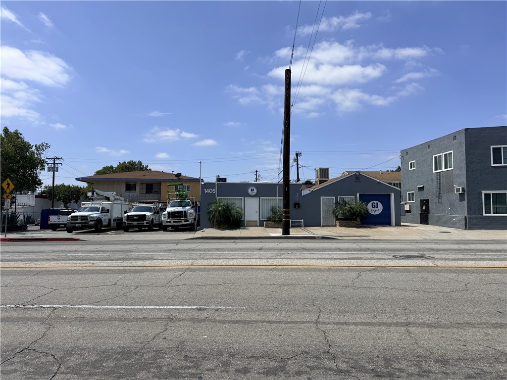 1405 W Olympic Property Photo 2