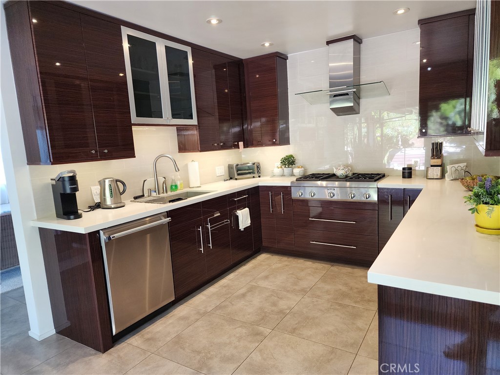 32732 Mediterranean Drive Property Photo 5