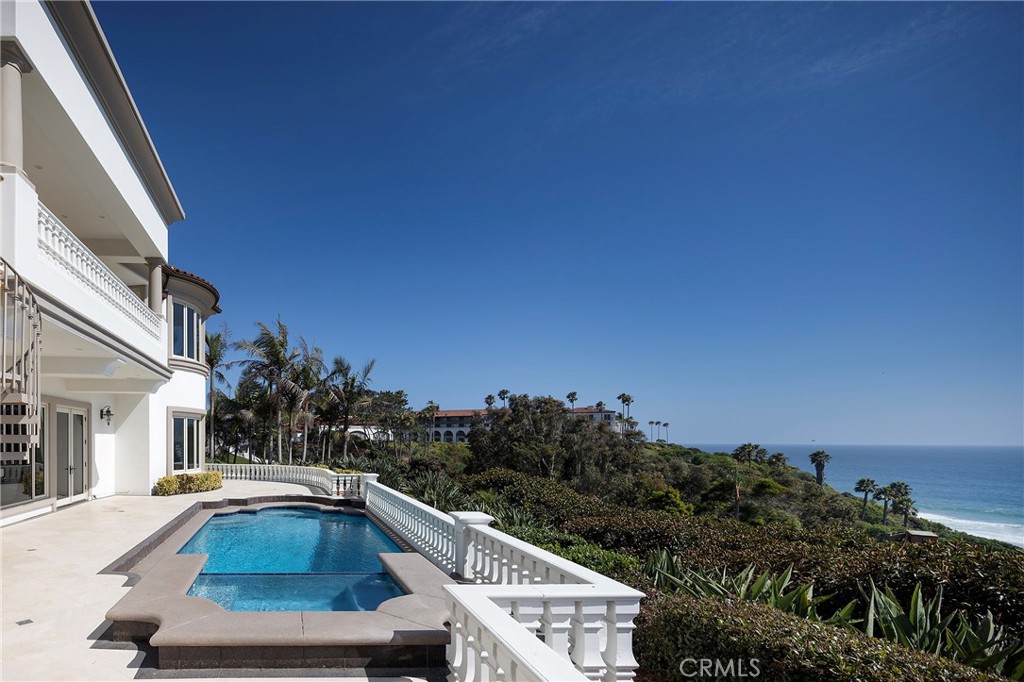 71 Ritz Cove Property Photo 9
