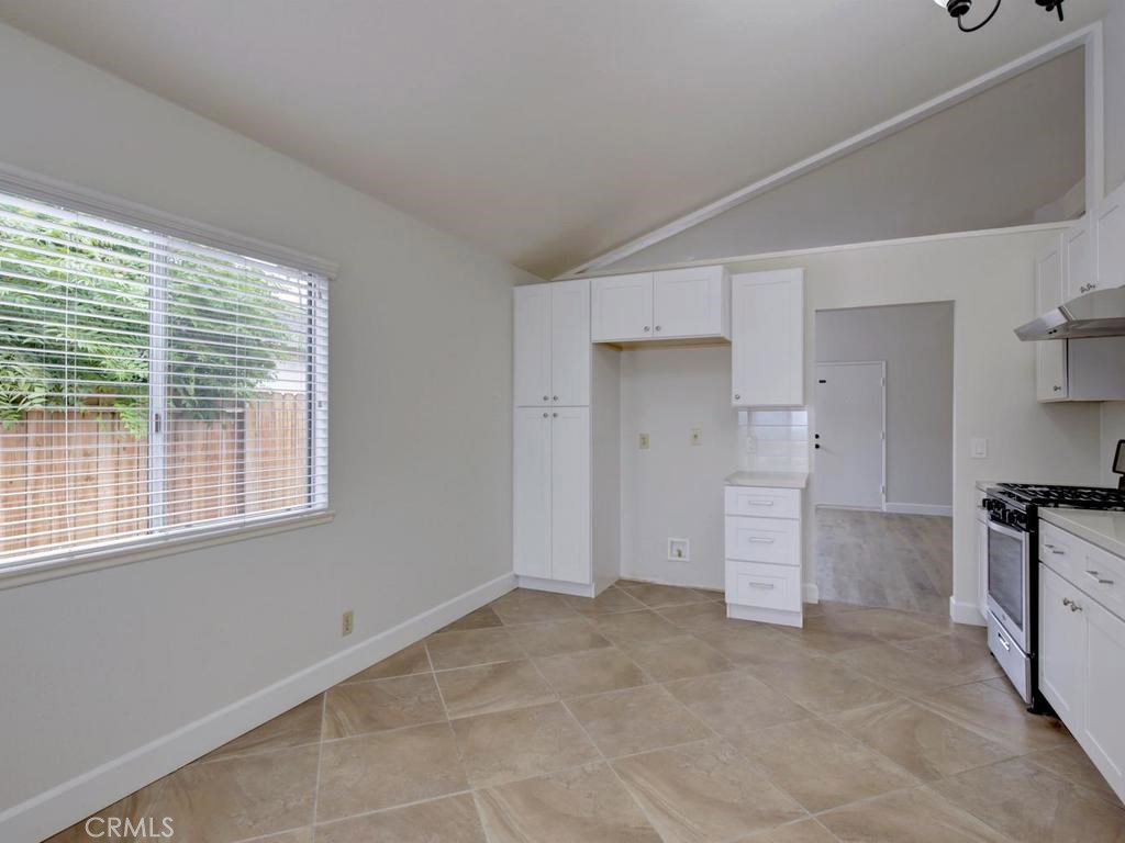 24561 Sadaba Property Photo 8