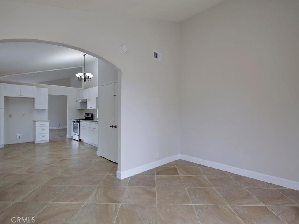 24561 Sadaba Property Photo 11