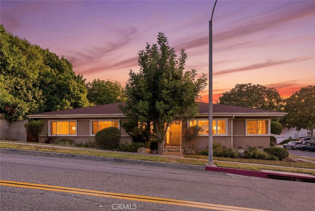 4715 Presidio Property Photo 2