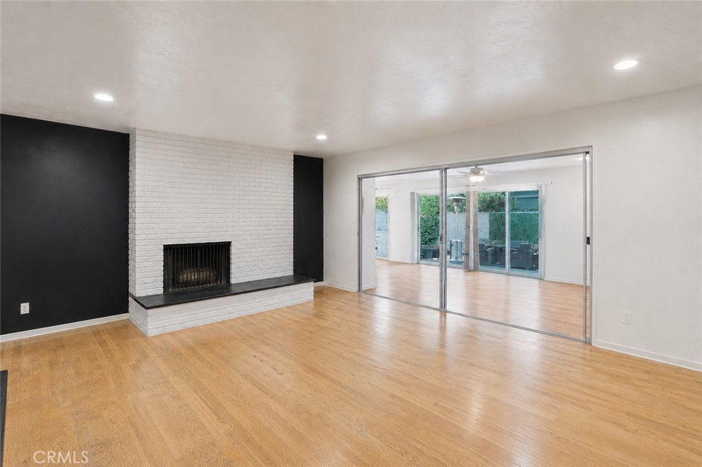 4715 Presidio Property Photo 5