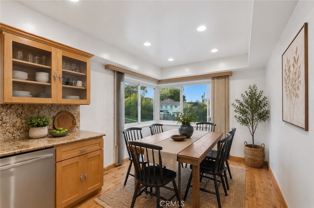 4715 Presidio Property Photo 8