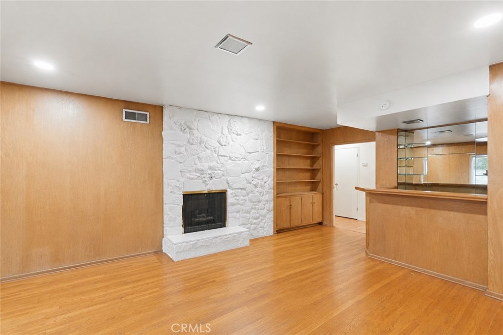 4715 Presidio Property Photo 16