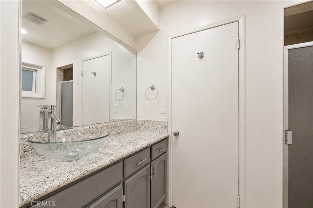 4715 Presidio Property Photo 20