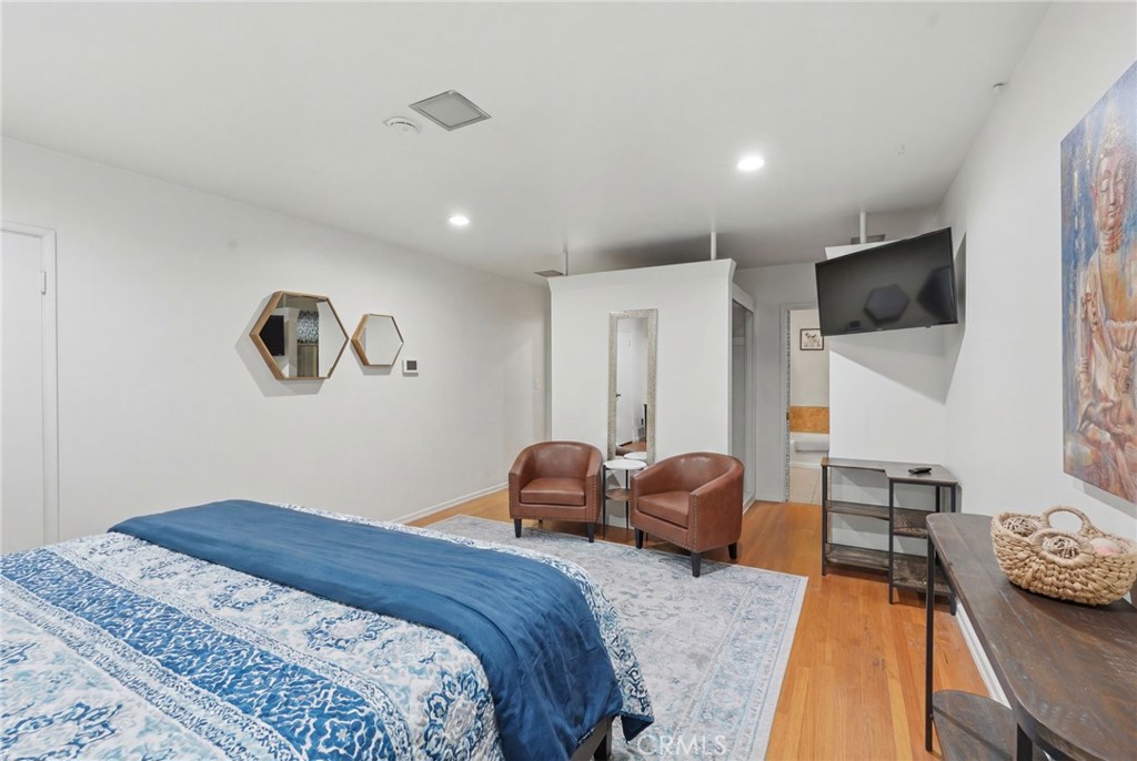 4715 Presidio Property Photo 25