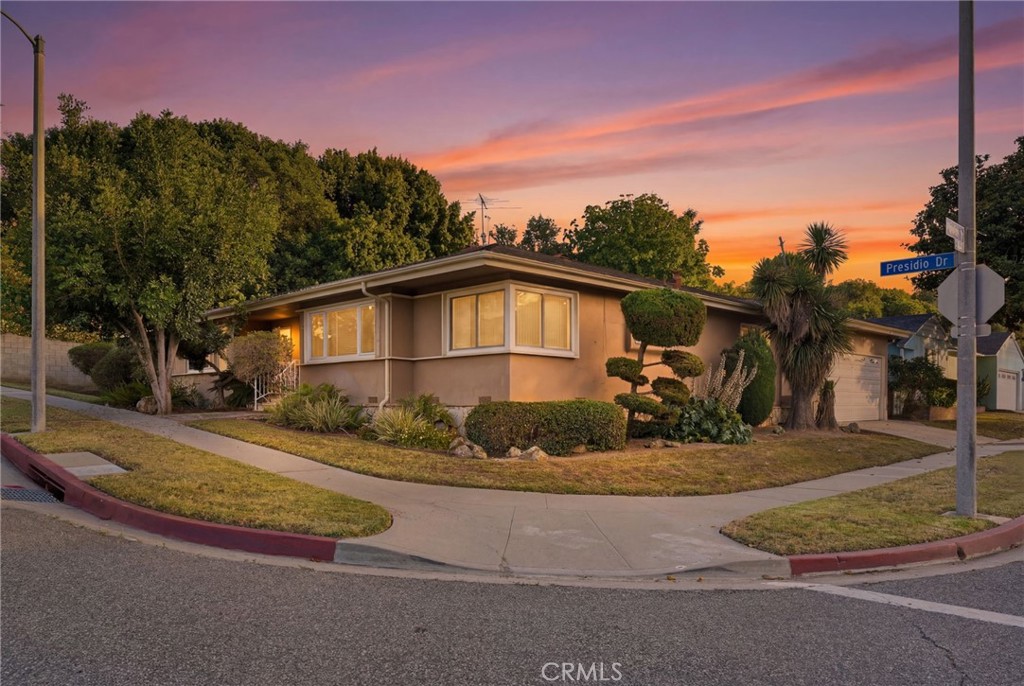 4715 Presidio Property Photo 33