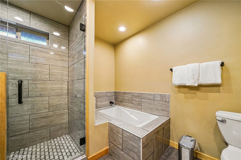 933 Spruce Property Photo 38