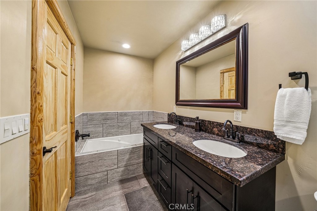 933 Spruce Property Photo 50