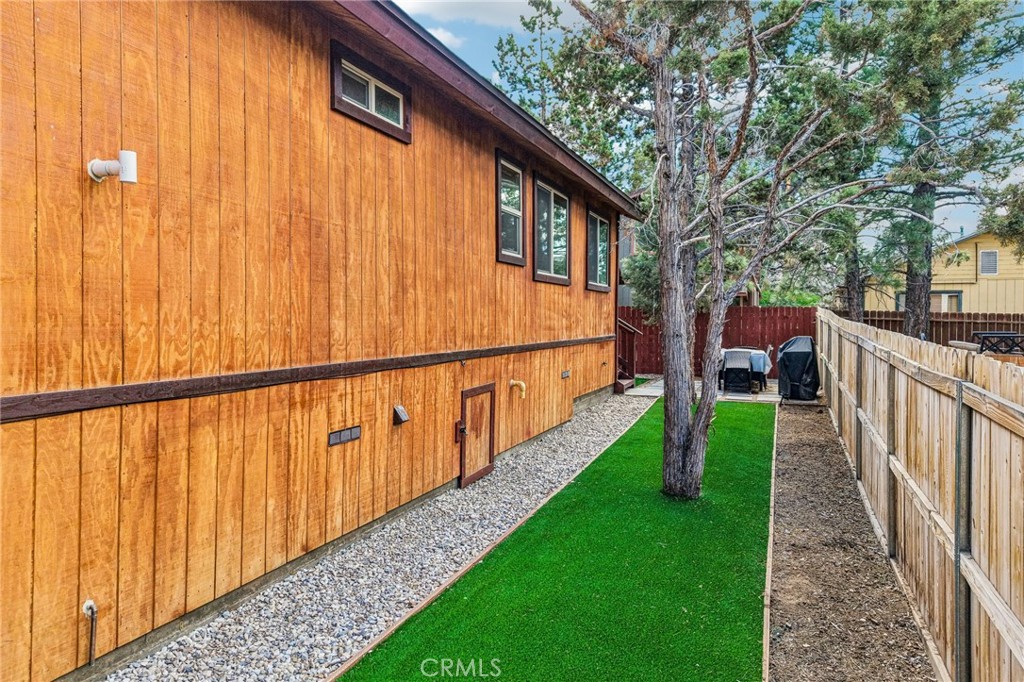 933 Spruce Property Photo 66