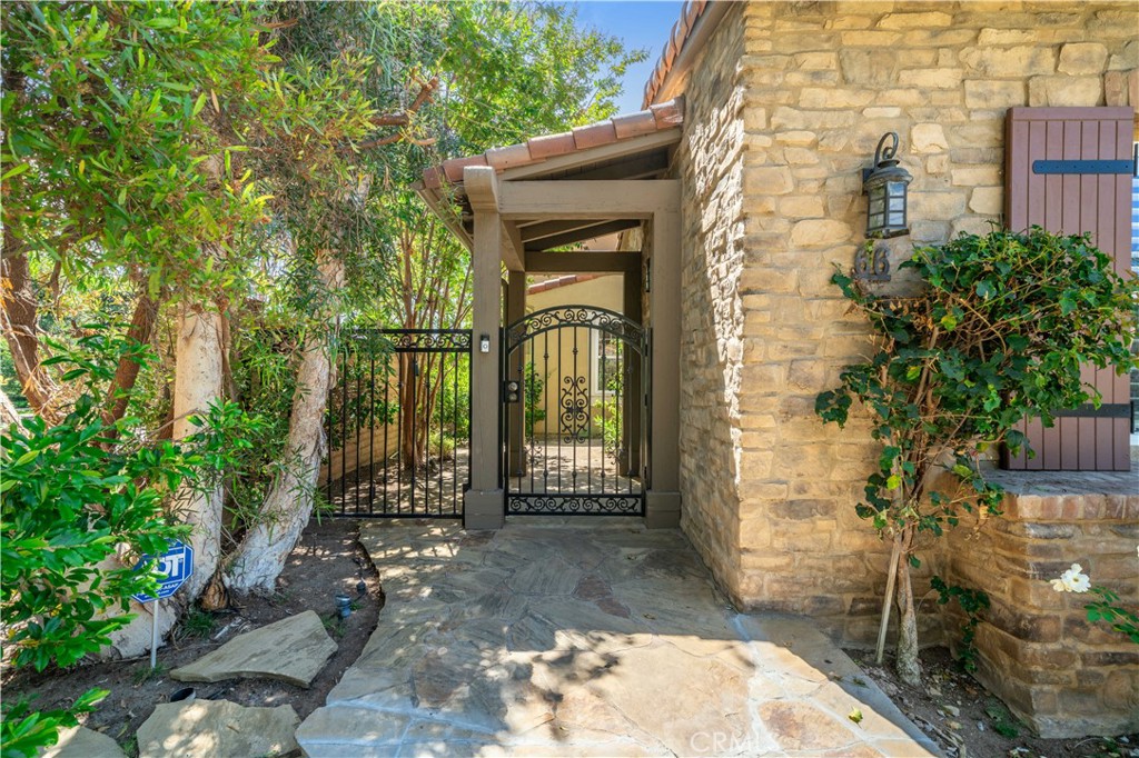 66 Eclipse Property Photo 4