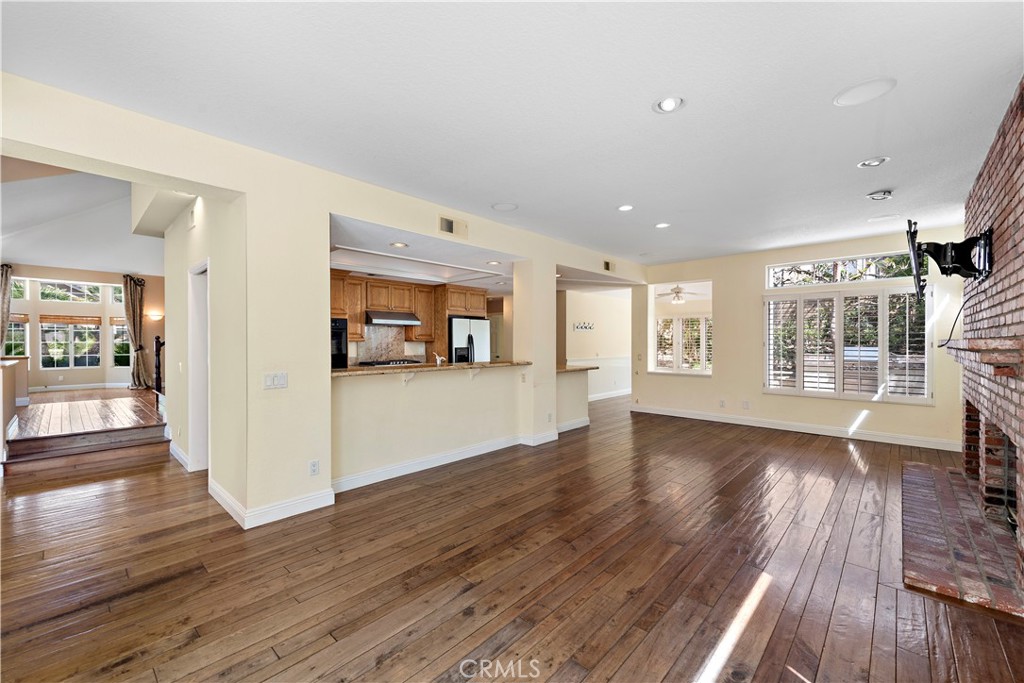26841 Devonshire Road Property Photo 11