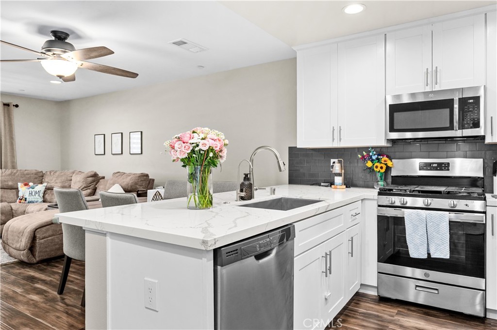 16408 Valencia 315 Property Photo 10
