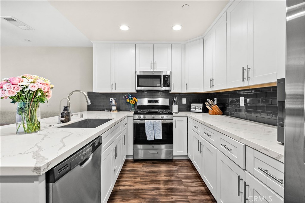 16408 Valencia 315 Property Photo 11