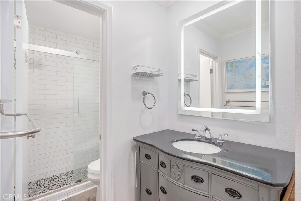 5257 Radford Avenue 208 Property Photo 15