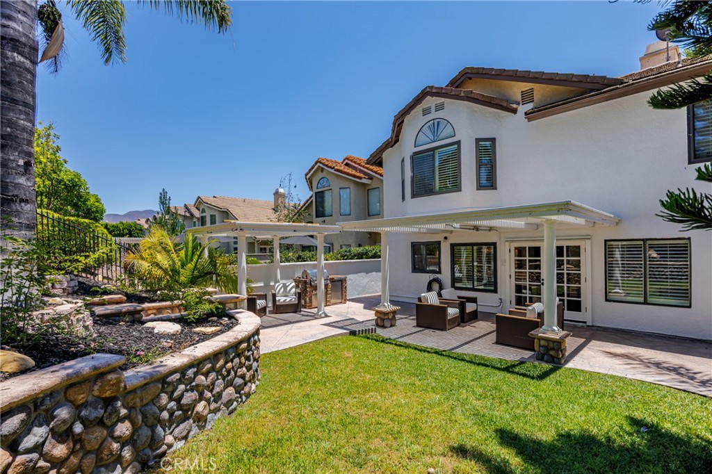 21 Somerset Property Photo 2
