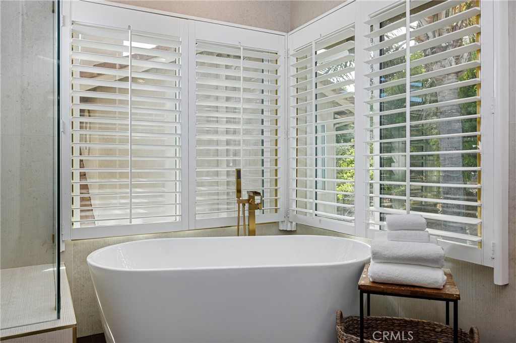 21 Somerset Property Photo 14