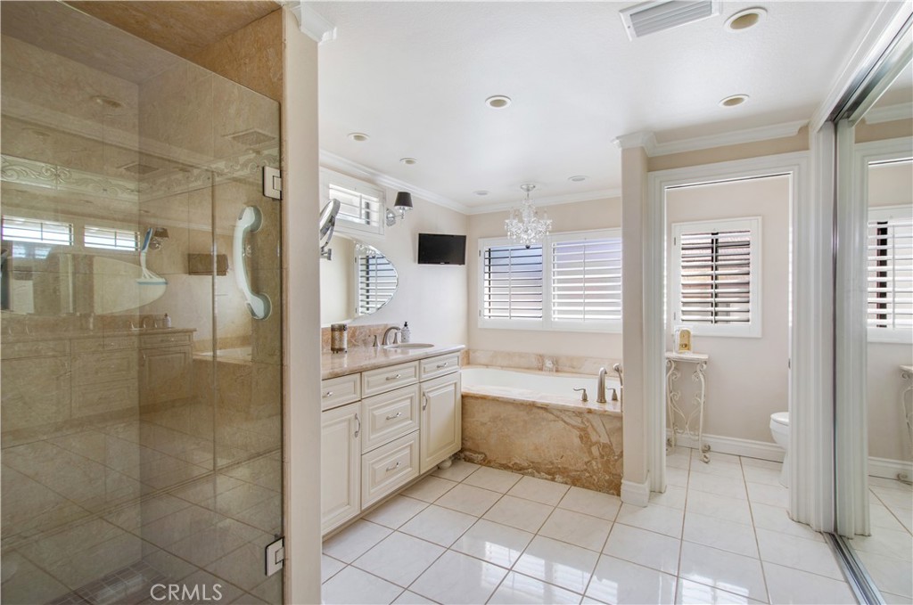1736 Peacock Property Photo 42