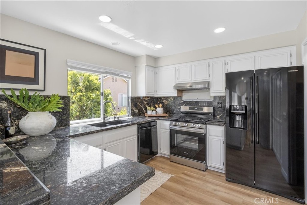 6 Kendall Property Photo 20