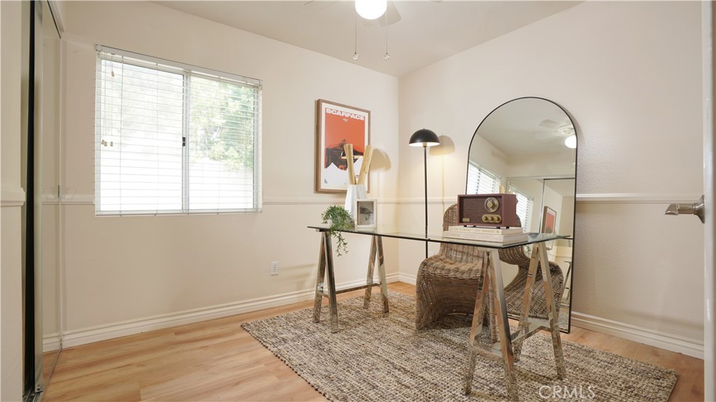 6 Kendall Property Photo 28