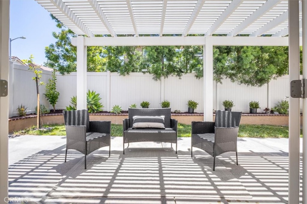 6 Kendall Property Photo 33