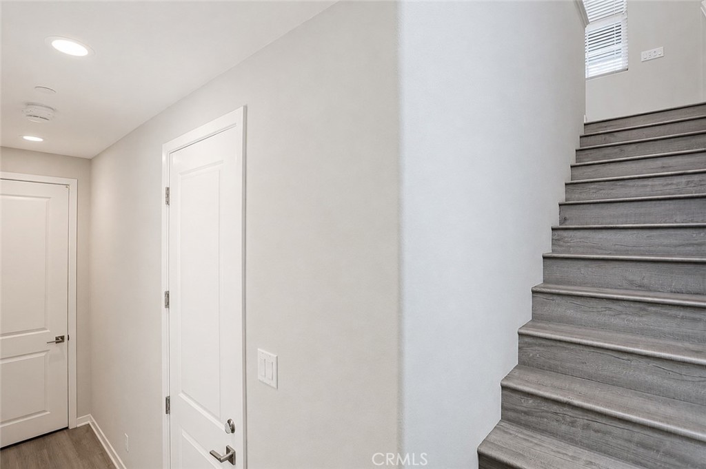 16218 Hollyhock Avenue Property Photo 6