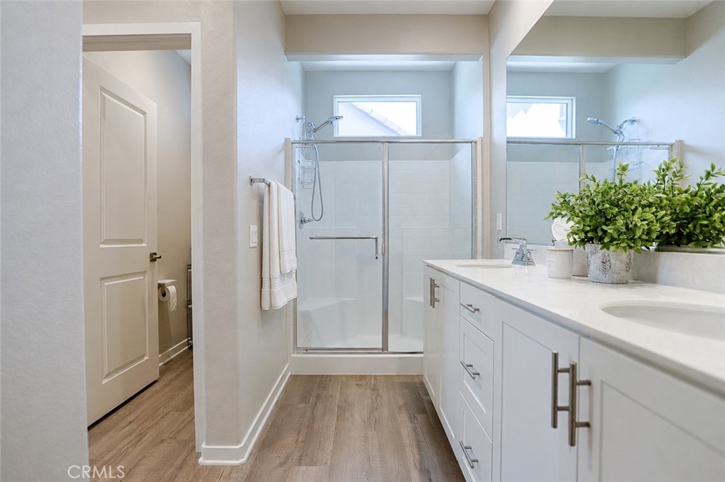 16218 Hollyhock Avenue Property Photo 14