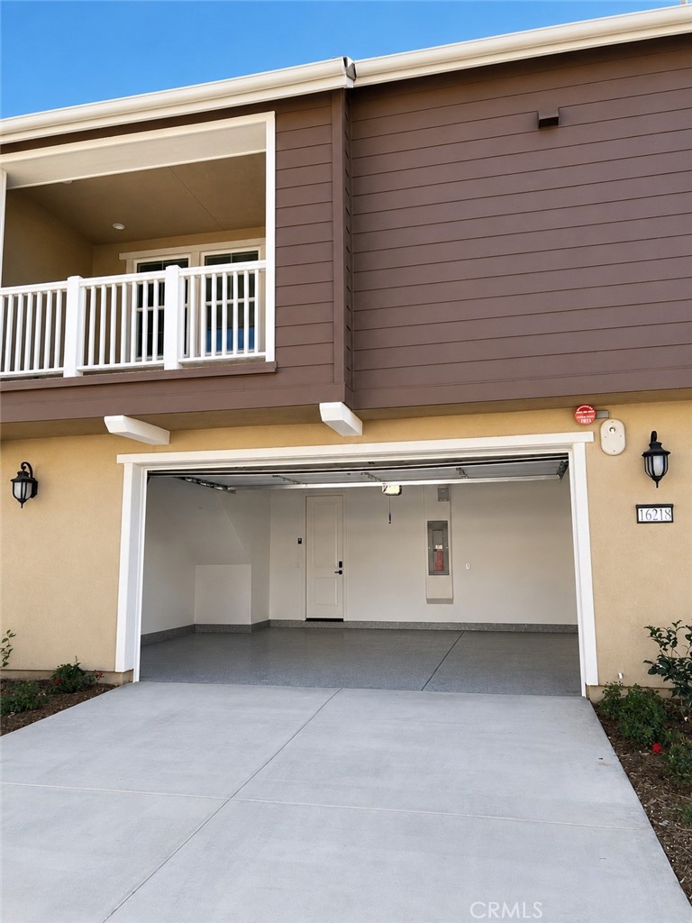 16218 Hollyhock Avenue Property Photo 23