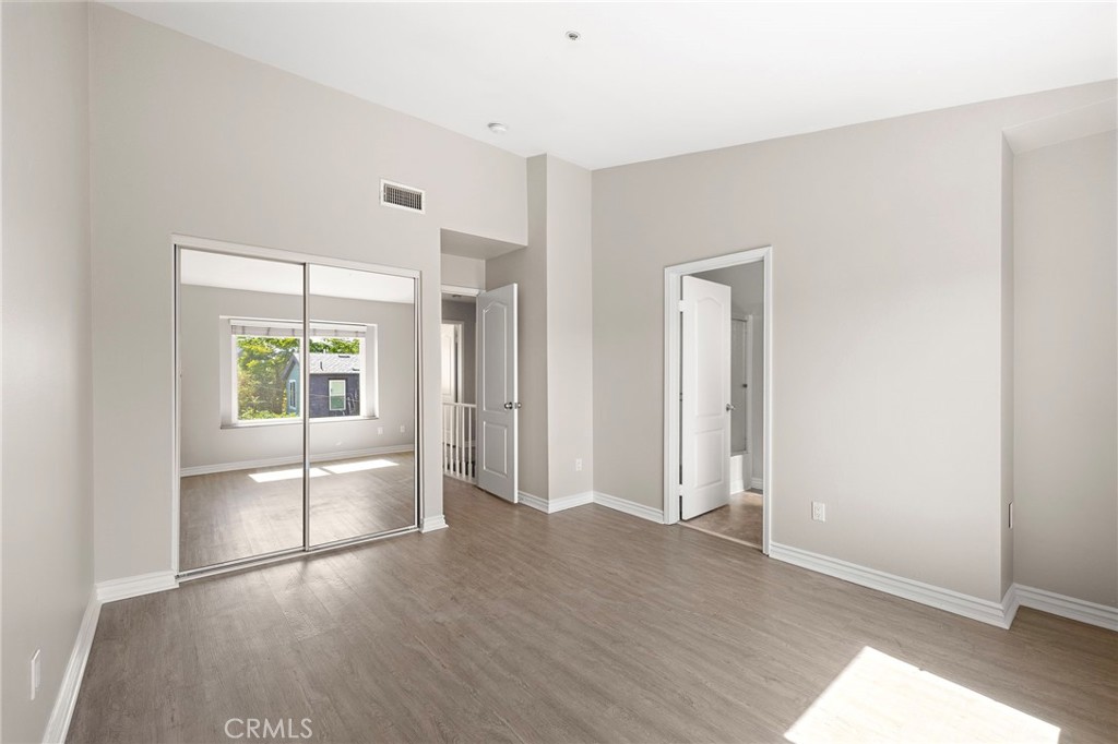 1940 Maple Avenue 111 Property Photo 24