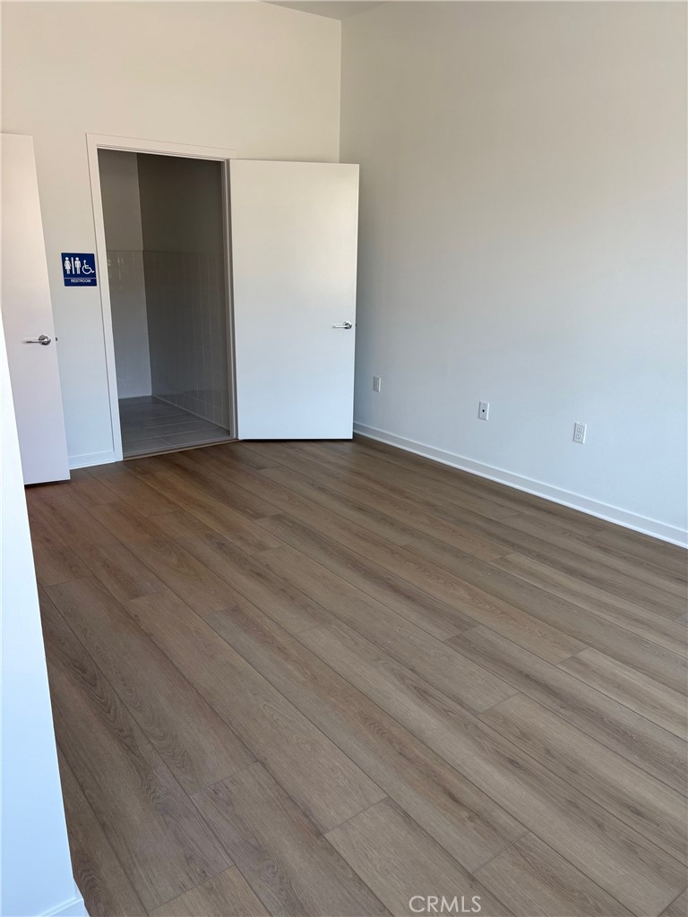 1032 Foothill Boulevard Property Photo 2