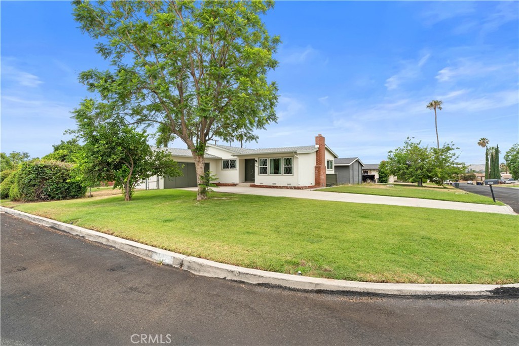 5642 Osbun Road Property Photo 3